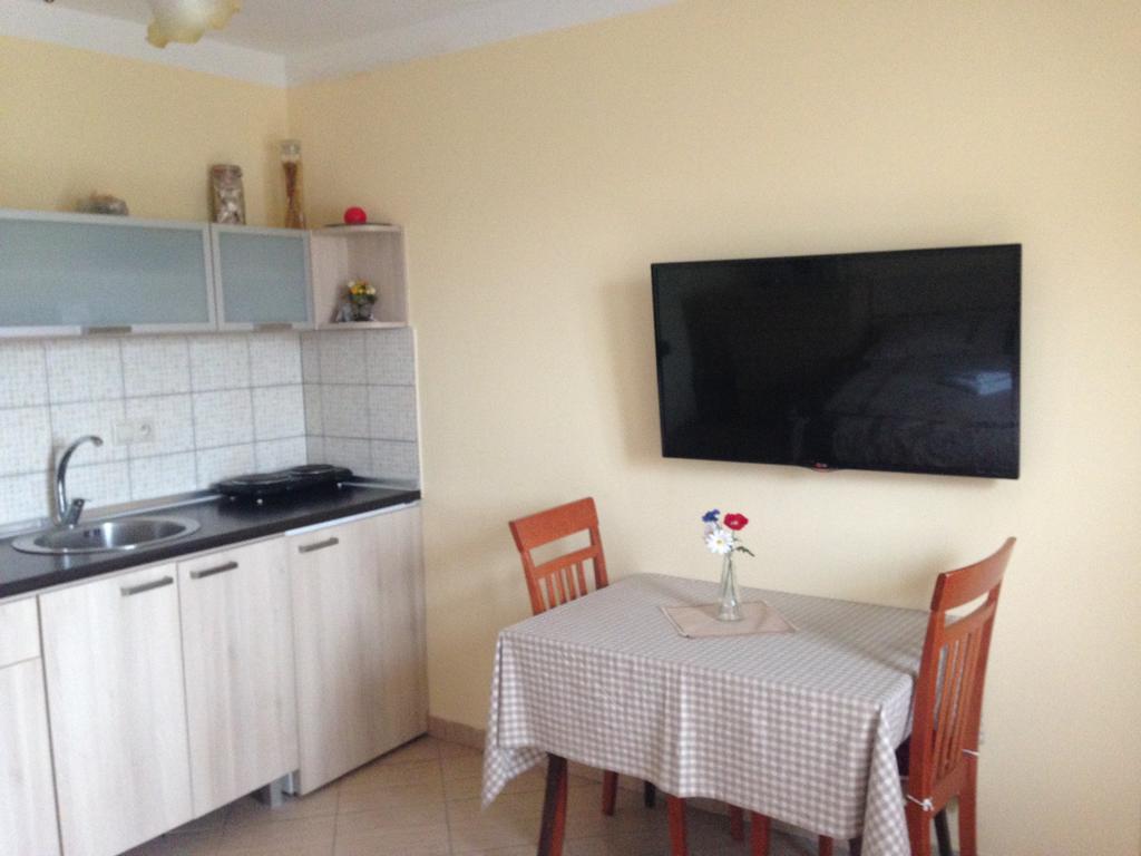Apartment - Holiday *